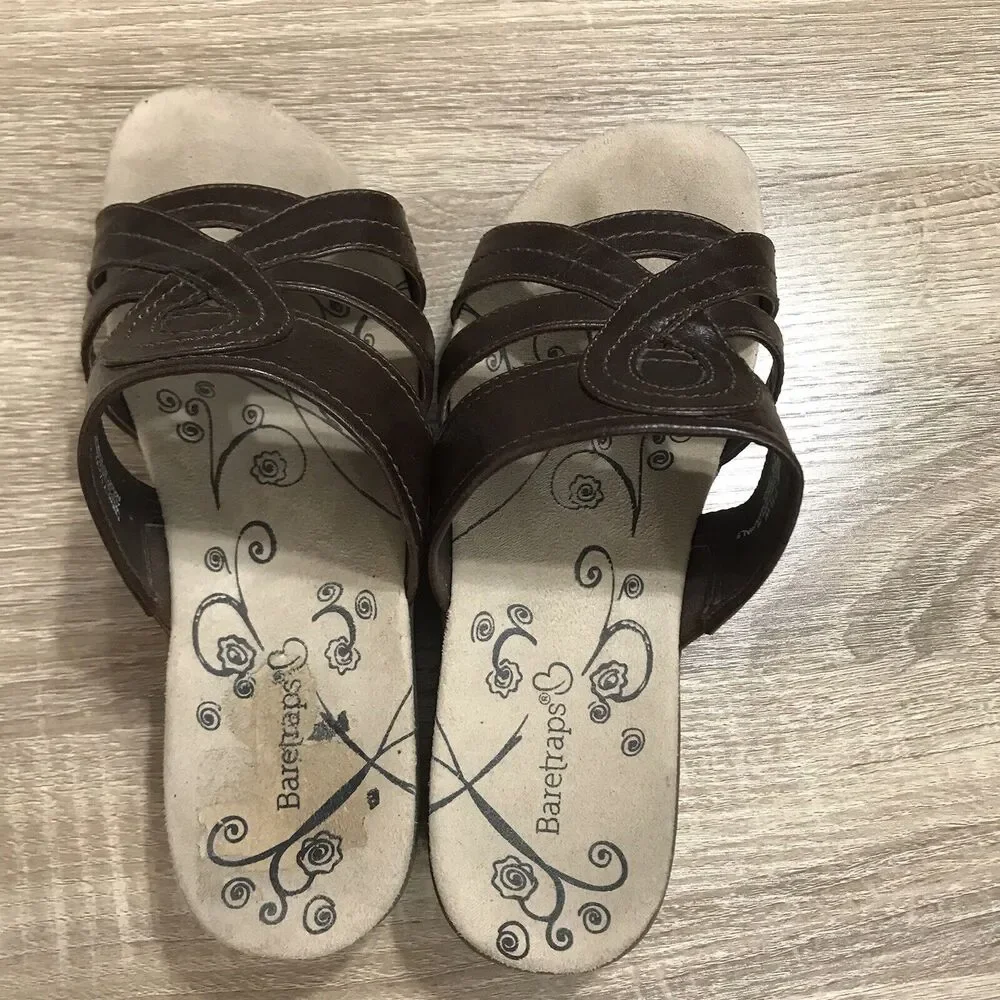 Baretraps Findie Slide Sandal Womens 7.5‎ Wide Brown Low Wedge Slip On Shoes